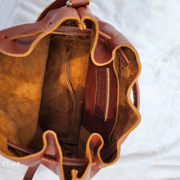 Portland Leather Brown Crossbody BUCKET Bag with Soft Silhouette, EUC - Picture 15 of 16